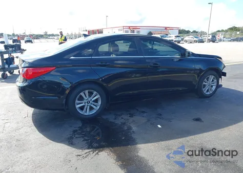 2013 Hyundai Sonata Gls z USA, uszkodzony, nr VIN 5NPEB4AC3DH631429
